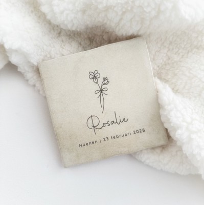 Geboorte tegeltje met geboortebloem